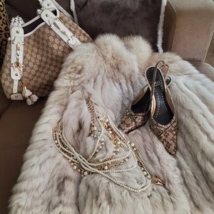 Glamorous 💯 Silver Fox Rolled Collar Coat